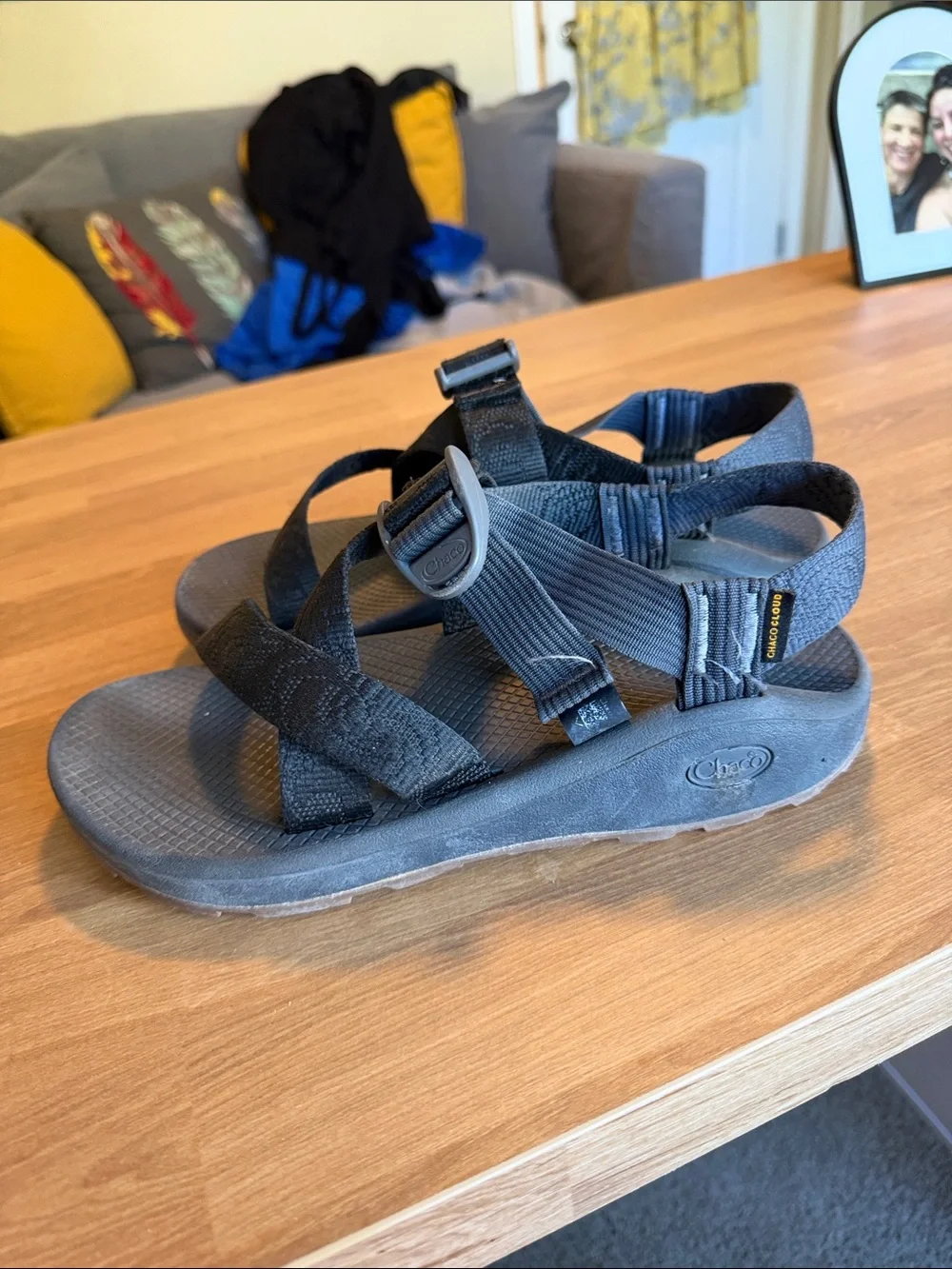 Men’s size 8 Black Outdoor Strappy Sandals Chaco